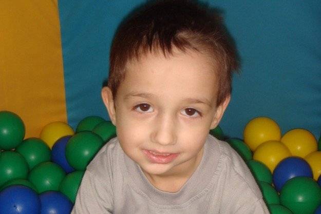 вид ребёнка с артрозом височно-нижнечелюстного сустава