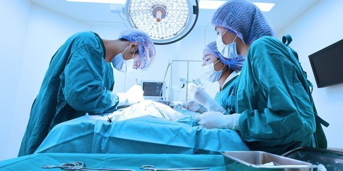 Медики на операции